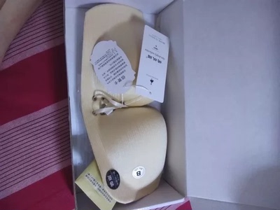 宝贝收到啦，真的很好，包装也特别好看，这样就可以穿抹胸的裙子不怕尴尬啦，而且还有充气的设置简直不要太贴心