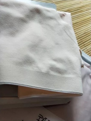 宝贝不错，穿起来真的无痕，比较舒服，希望可以耐穿一点，有需要会再来。