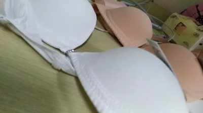 宝贝，很好看，价格也很实惠，好看好看