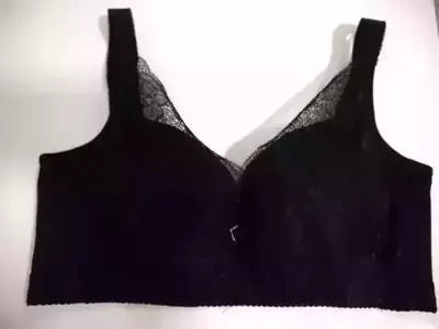 收到试穿了一下，内衣质量很好，上身很舒服，没有束缚感。肩带不会下滑聚拢效果特别棒