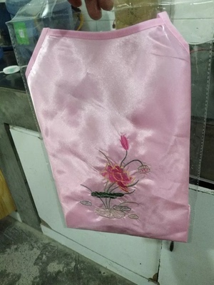 质量很好,老公很喜欢,穿的也很漂亮,还会回购 质量很好,老公很喜欢,穿的也很漂亮,还会回购