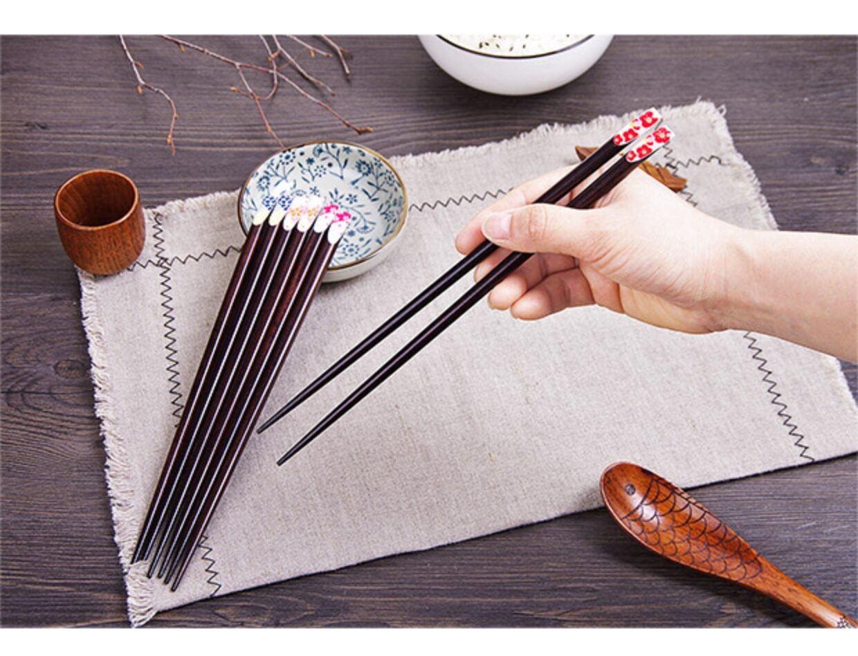 日式家用樱花实木筷子创意木质餐具寿司料理筷子家庭筷子尖头筷子_双
