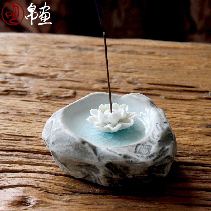 Freehand brushwork in traditional Chinese painting modelling joss stick incense incense coil seat manual ice cracked piece of fragrant incense incense coil device simulation stone decoration ceramics