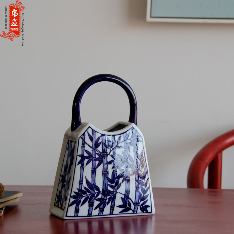 Porch is the key to the receive furnishing articles of jingdezhen ceramic housing, desktop sitting room adornment blue and white porcelain vase flower arrangement