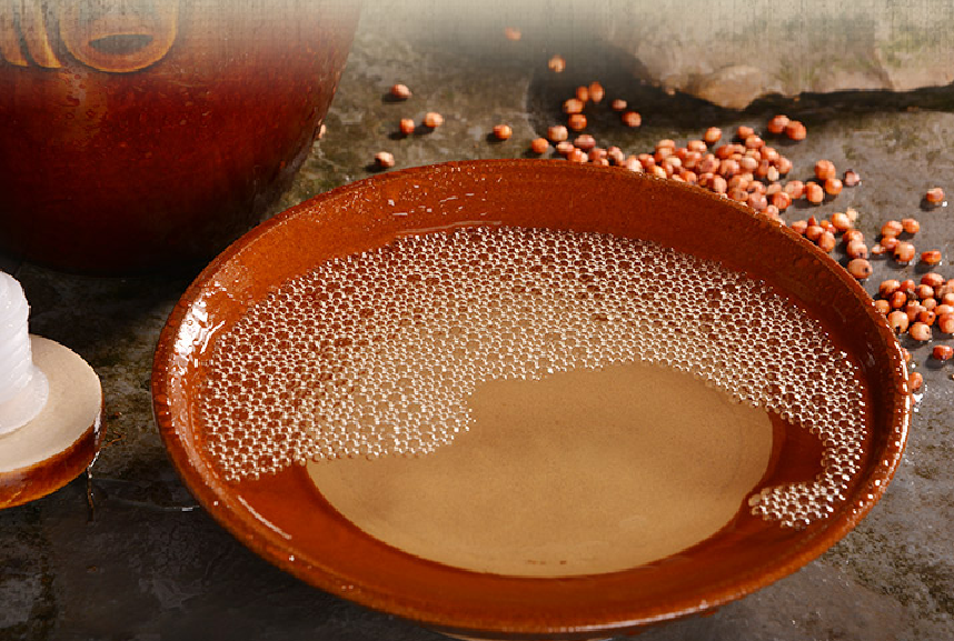 曾为申明亭古井亲笔题写了"得造花香"四个大字,说明杏花井泉得天独厚