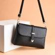 Middle -aged women's bag mother bag 2022 new messenger bag middle -aged and elderly shoulder small bag Korean versatile handbag tide Middle -aged women's bag mother bag 2022 new messenger bag middle -aged and elderly shoulder small bag Korean versatile handbag tide