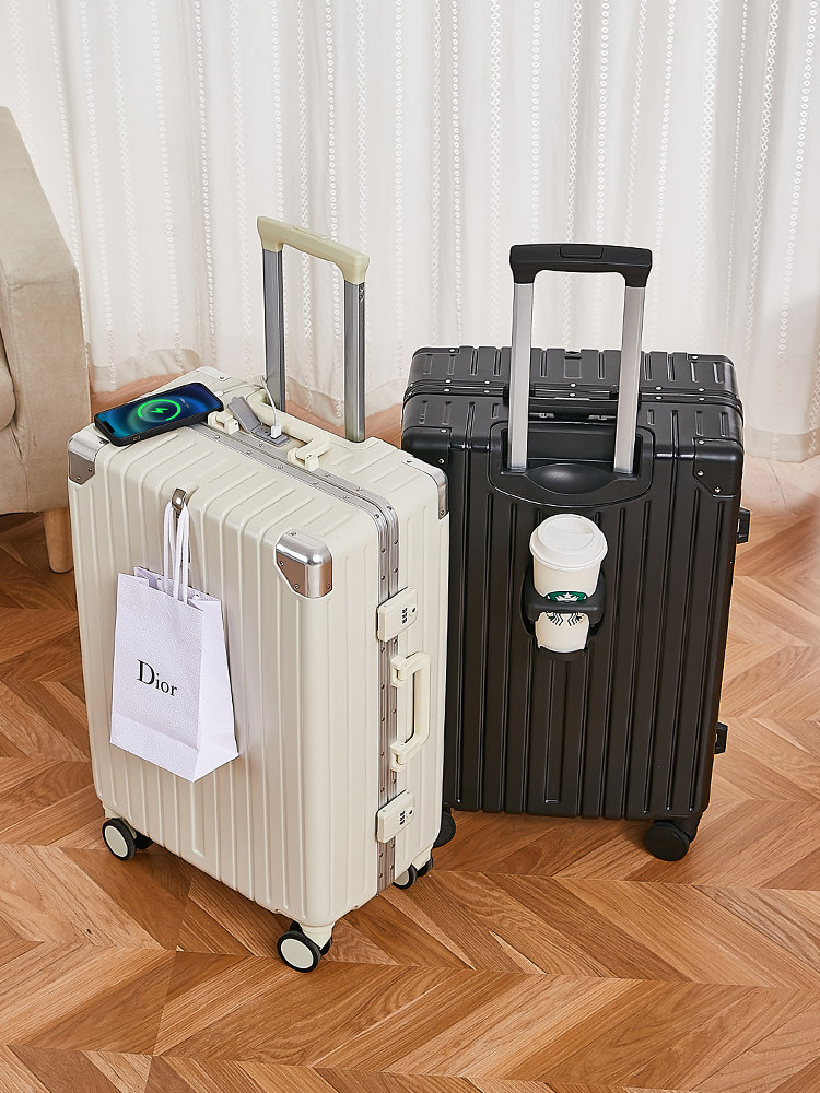 尚层 万向轮行李箱,什么牌子好,豆家的豆豆