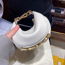 French niche package 2023 new high - texture wrist wrist wristbag mini dumplings bag bag bag bag strand chain bag