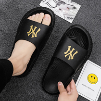 2020 new slippers mens tide outdoor summer personality non-slip sandals mens summer wear beach sandals