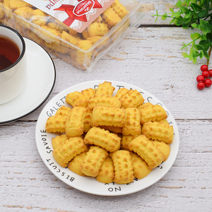 新品俄罗斯进口牛奶玉米酥饼干传统休闲食品营养美味250克装包邮