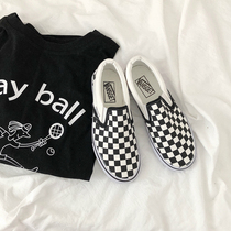 Jiang Zhishu ins with the Korean ulzzang retro black and white grid canvas shoes female lazy slip-on skateboard shoes