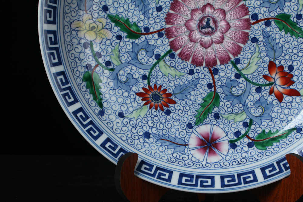 Archaize of jingdezhen ceramic furnishing articles high - grade hand - made porcelain dou colors branches hang dish decoration decorative flowers