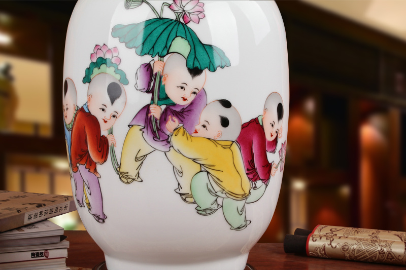 Famous Xia Guoan high - grade gift porcelain vase hand - made works of jingdezhen ceramics powder enamel the lad east gourd bottle