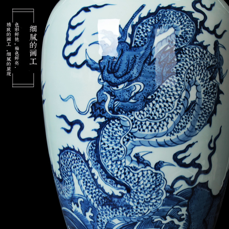 Jingdezhen porcelain vases, antique hand - made sea of blue and white porcelain dragon were bottles of Chinese decorative arts and crafts