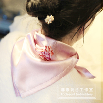 Non-element rose Su embroidery fine and rare hand embroidered rose square scarf during the rainy season evening Fragrant Jade light luxury silk scarf customization