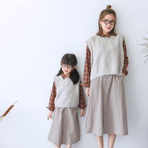 2021 spring and autumn new Japanese plaid shirt vest parent-child suit original design fresh parent-child outfit