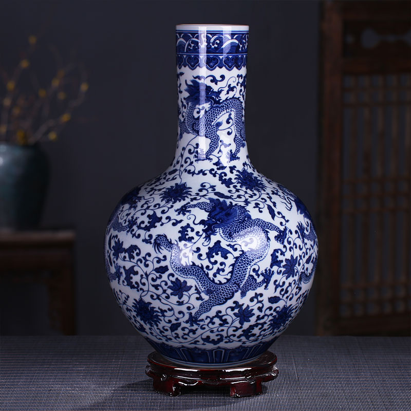 Jingdezhen ceramics glaze dragon under the blue and white porcelain vases, flower arrangement archaize sitting room rich ancient frame of Chinese style household furnishing articles