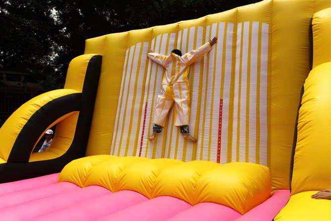 华瑞出租粘粘乐 充气粘粘乐又叫魔术贴 北京粘粘乐租赁