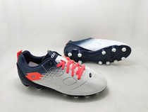 LOTTO football shoes boys and girls triangular nails training shoes children AG nails football shoes FG nails special offer