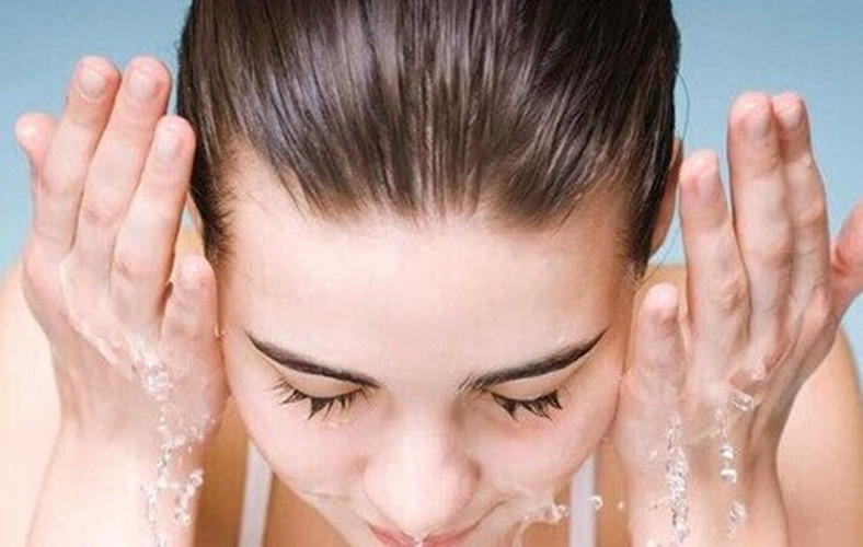 白醋洗脸的副作用你要知道!小心腐蚀皮肤_女神