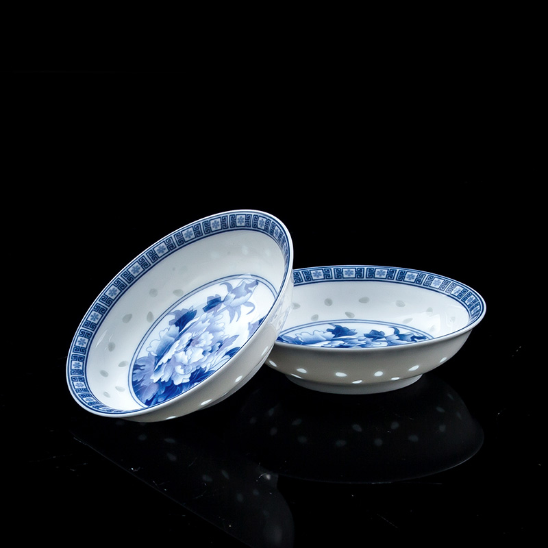 Jingdezhen porcelain tableware dishes suit household of Chinese style and contracted Jingdezhen ceramic plate combination of blue and white porcelain bowls with a gift