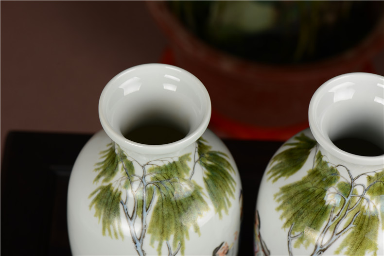 Pianology picking jingdezhen porcelain vases, antique art furnishing articles qianlong pastel bole know horse the lantern of picking a