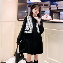 Pregnant woman with dress for dress and autumn fashion models 2022 new autumn little sub-foreign air two sets of spring-and-fall moms suit