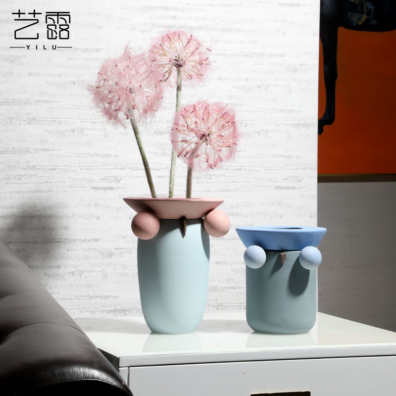 The owl flower implement morandi Scandinavian minimalist geometric color ceramic vase household ins between example soft furnishing articles