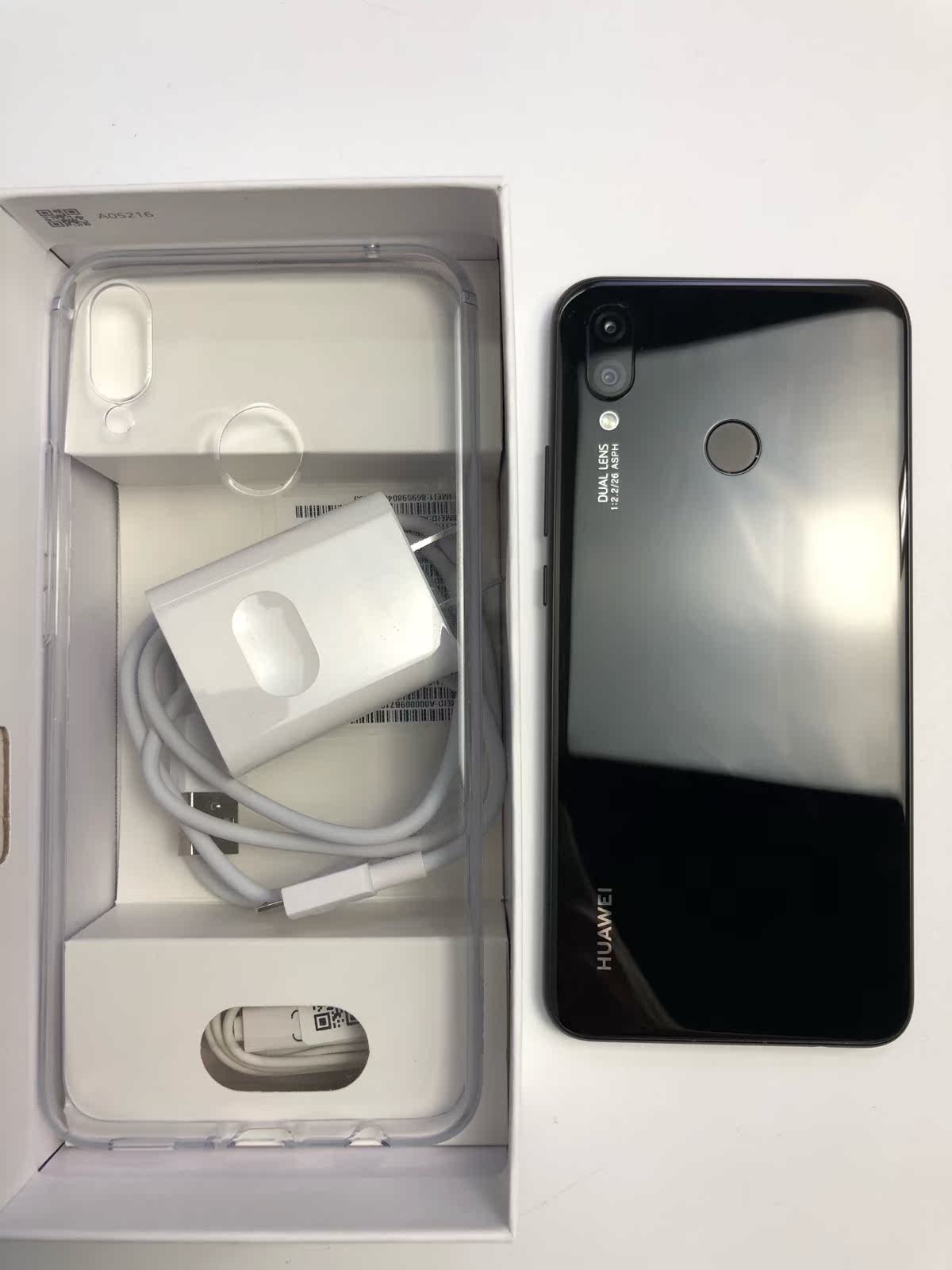 640853 华为nova3i 黑色 4 128 全网通 95新 价格1350
