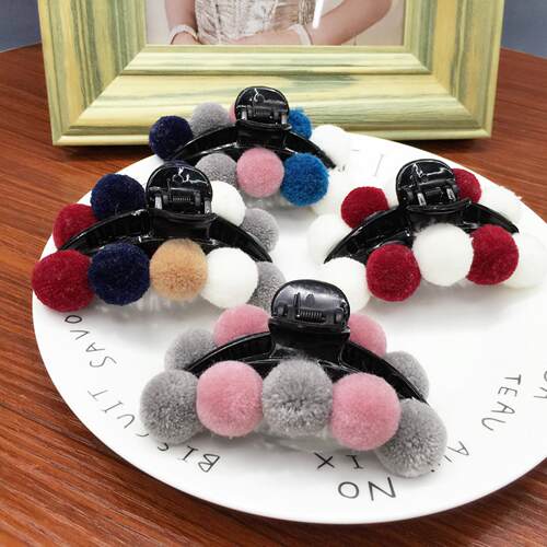 韩国东大门新品可爱拼色毛球抓夹撞色绒球刘海夹韩版发饰头饰品女_7折