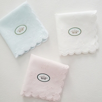 Japanese imported TOCCA ladies Pure cotton cloth Embroidered Carry-on Handkerchief handkerchief Sweat Scarab pure white