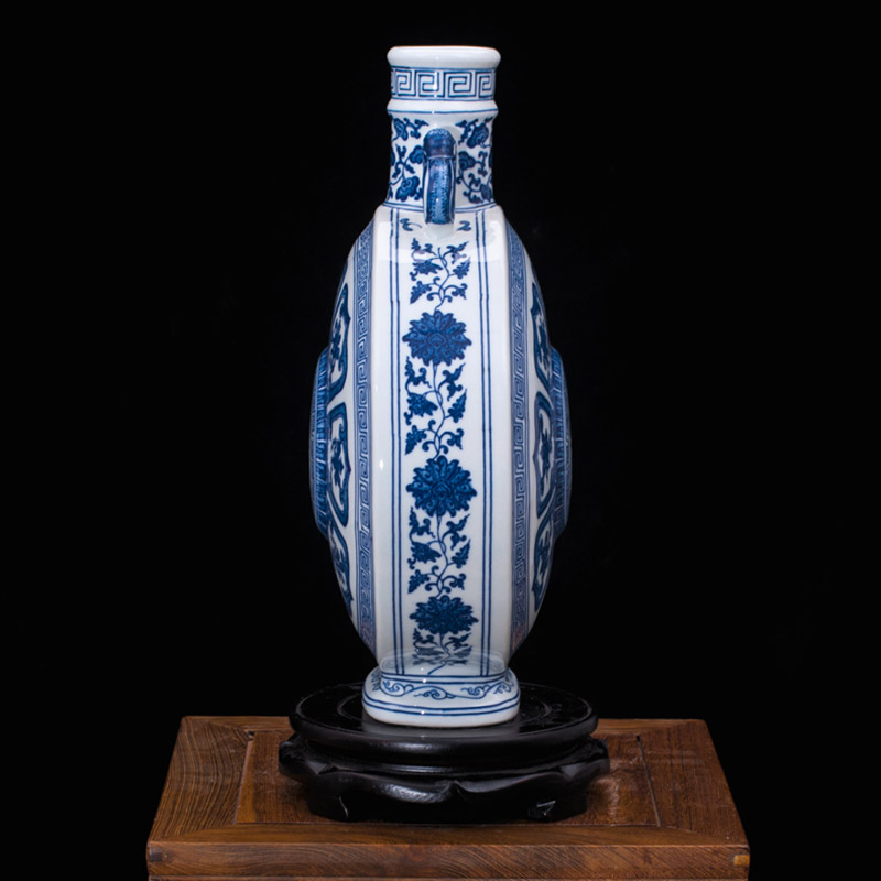 Jingdezhen blue and white vase high - end custom hand antique ceramics decoration furnishing articles sui collection