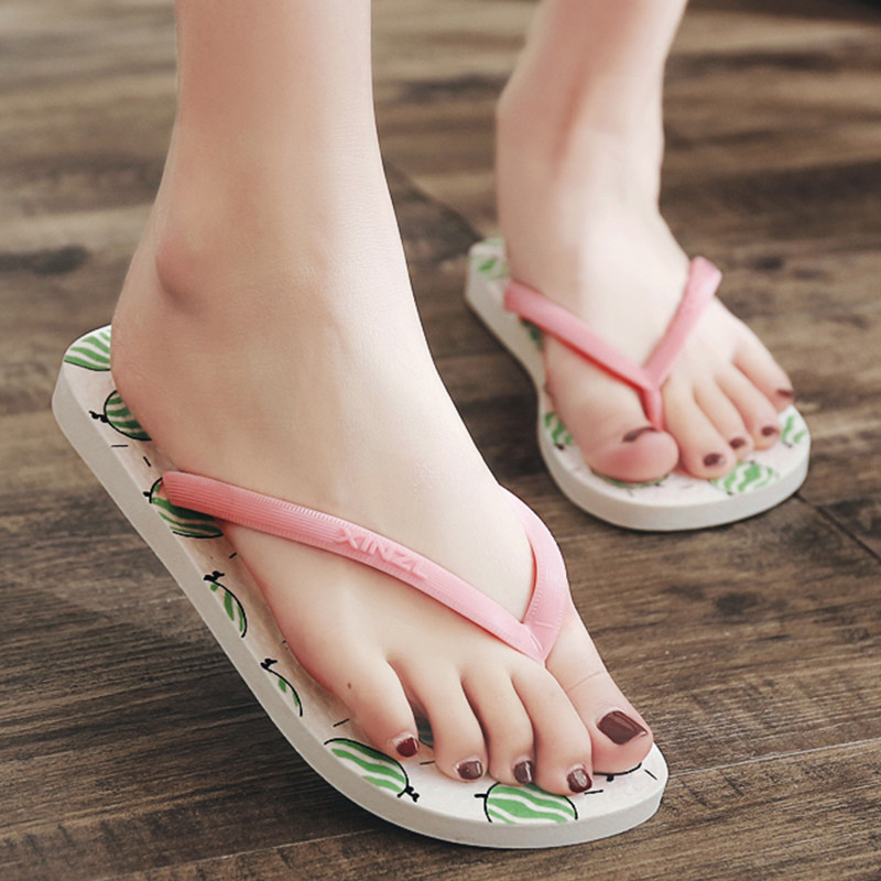 人字拖女夏防滑平底沙滩鞋新款夹脚学生凉拖时尚韩版外穿海边拖鞋