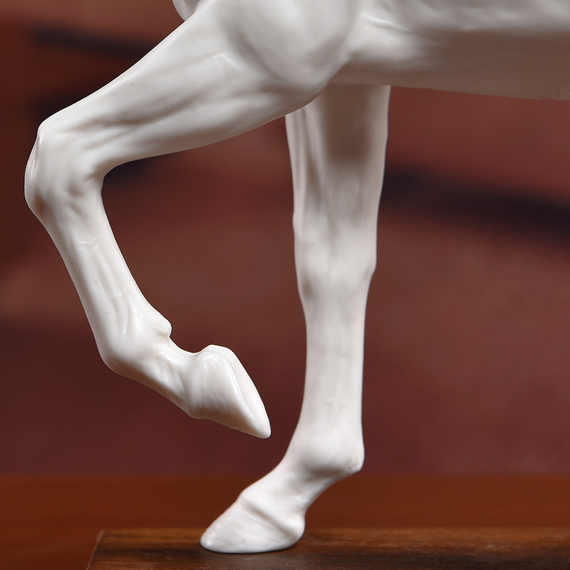 Oriental clay ceramic horse furnishing articles master of its art creative office decoration gifts/with longing