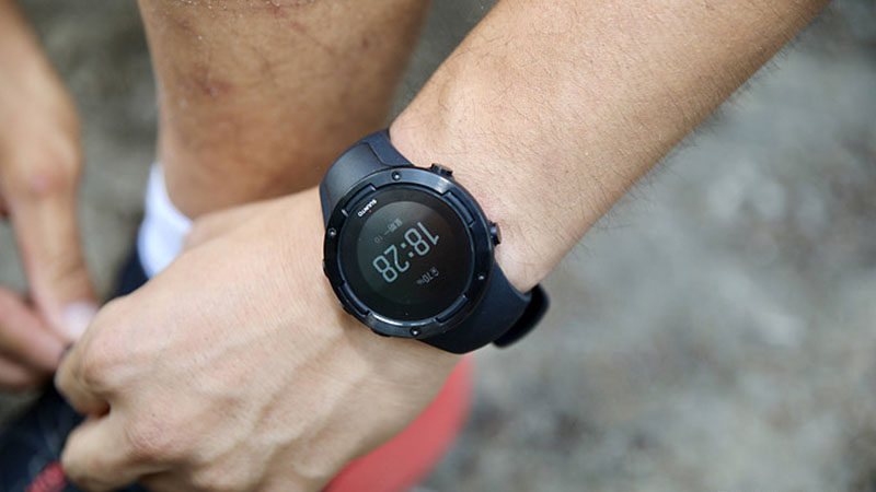 全能小钢炮suunto颂拓5运动手表