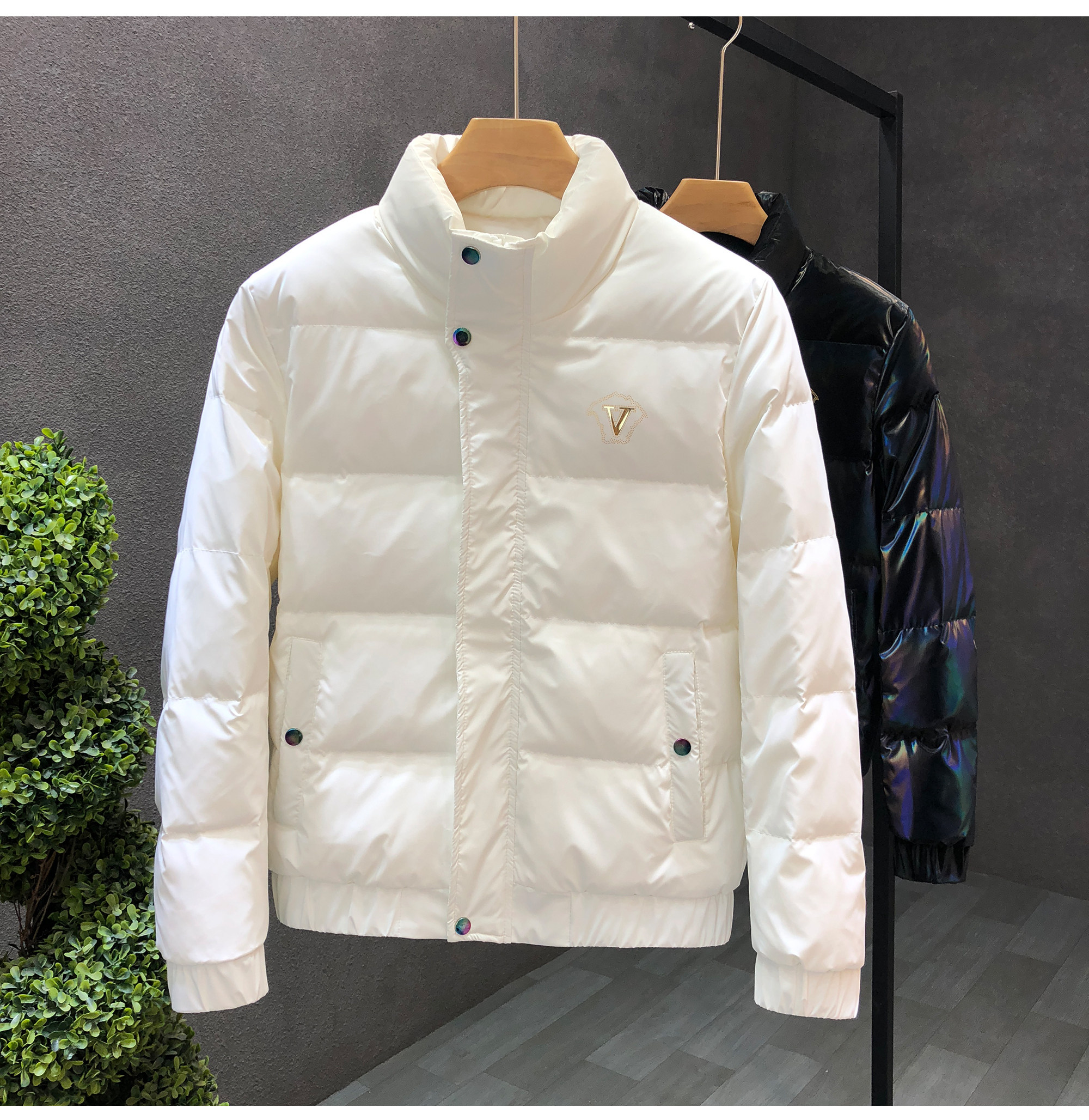 冬季新款白色亮面羽绒服男短款潮牌潮流修身轻薄高端男士立领外套