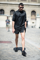 Summer new European and American mens slim-fit super shorts three-point pants split suit shorts trendy mens street shot catwalk models