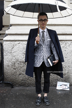 Winter European and American mens slim woolen coat coat British retro business type medium and long single breasted