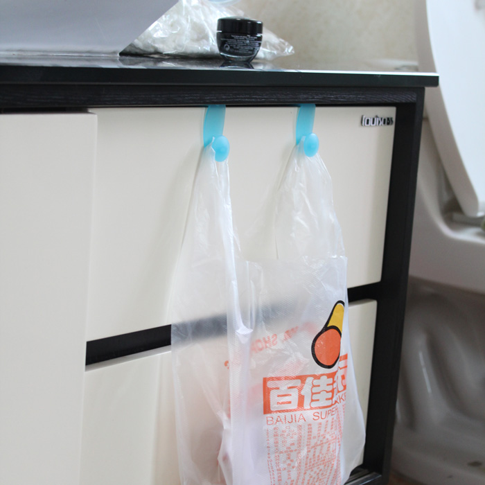 日本家居 抽屉门后垃圾袋挂钩 垃圾袋架 无痕挂钩 （2枚入） 1137产品展示图2