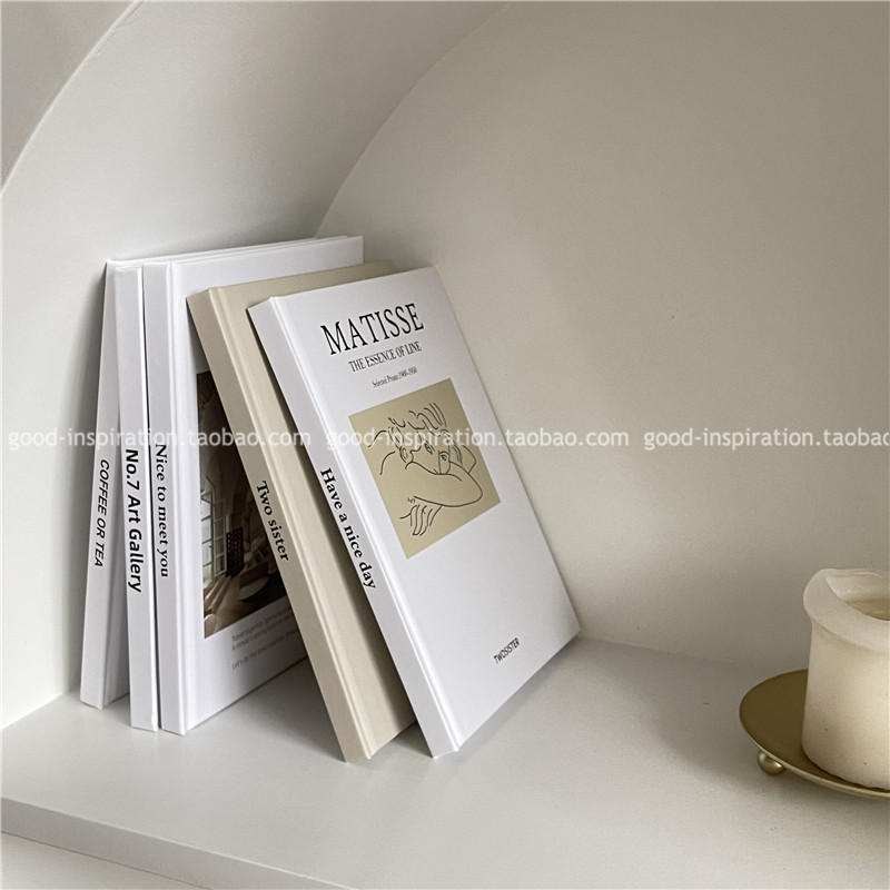 英文双封面硬壳笔记本 韩国ins风文艺拍照摄影道具杂志书模特手拿