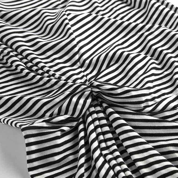 拉夏贝尔拉贝缇2015夏新款 时尚黑白条纹休闲短袖连衣裙 60003162