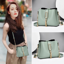 Tide brand bag women 2021 new fashion foreign style tassel small square bag wild casual leather shoulder shoulder bag