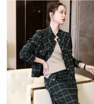 Japanese female editor-in-chief retro British green plaid stand collar slim jacket hip skirt set Autumn