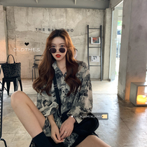 Hong Kong style retro casual long sleeve flower shirt top womens summer temperament wear thin shirt chiffon shirt coat