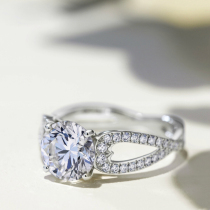 Fu Daisheng Diamond Female Ring Finger pt950 Platinum 70 courting for wedding diamond ring a carat wedding platinum special cabinet