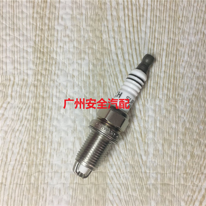 Opel 08-10 cũ Andhra 2.4 động cơ spark plug lửa miệng lửa Tsui lưỡng cực phụ tùng ô tô