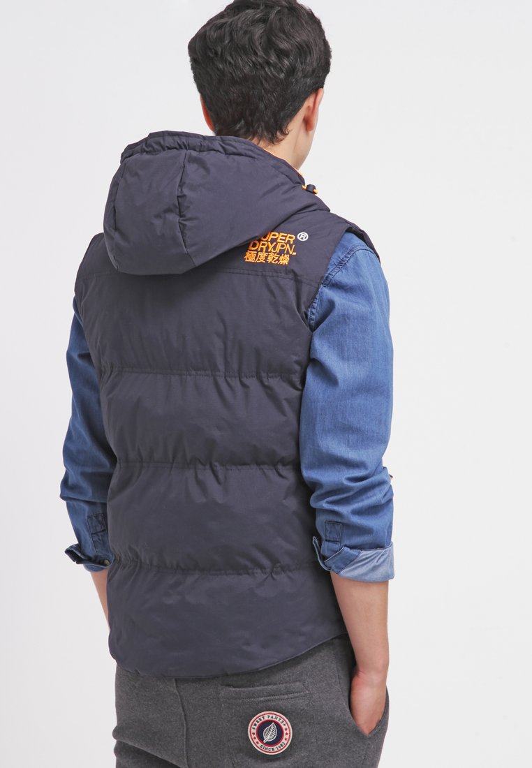 美国直邮superdry极度干燥 男士时尚保暖棉背心男连帽马甲大码