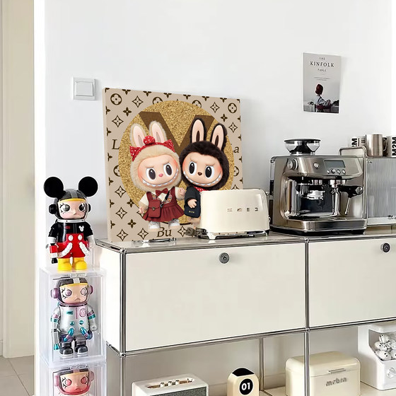 Labubu decorative painting cute warm warm color hanging painting side cabinet dressing table sofa background ornament painting
Labubu decorative painting cute warm warm color hanging painting side cabinet dressing table sofa background ornament painting