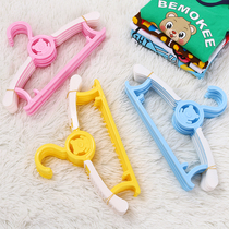 Household childrens hanger Baby baby toddler retractable clothes hanger support children drying adjustable small non-slip