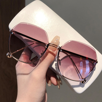 EW sunglasses ladies senior feel INS anti-ultraviolet light driving special Korean version of the wave sunglasses 2022 new